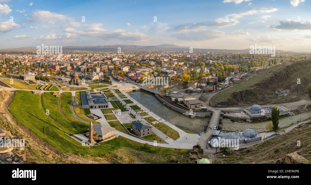 Grand panorama de la ville de Kars, Anatolie orientale, Turquie Banque D'Images