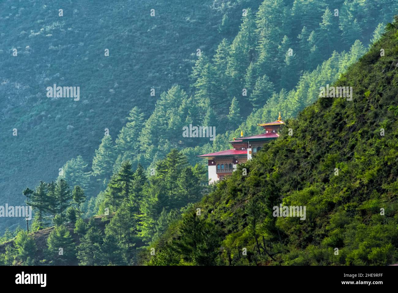 Village dans la forêt de l'Himalaya, Haa, Bhoutan Banque D'Images