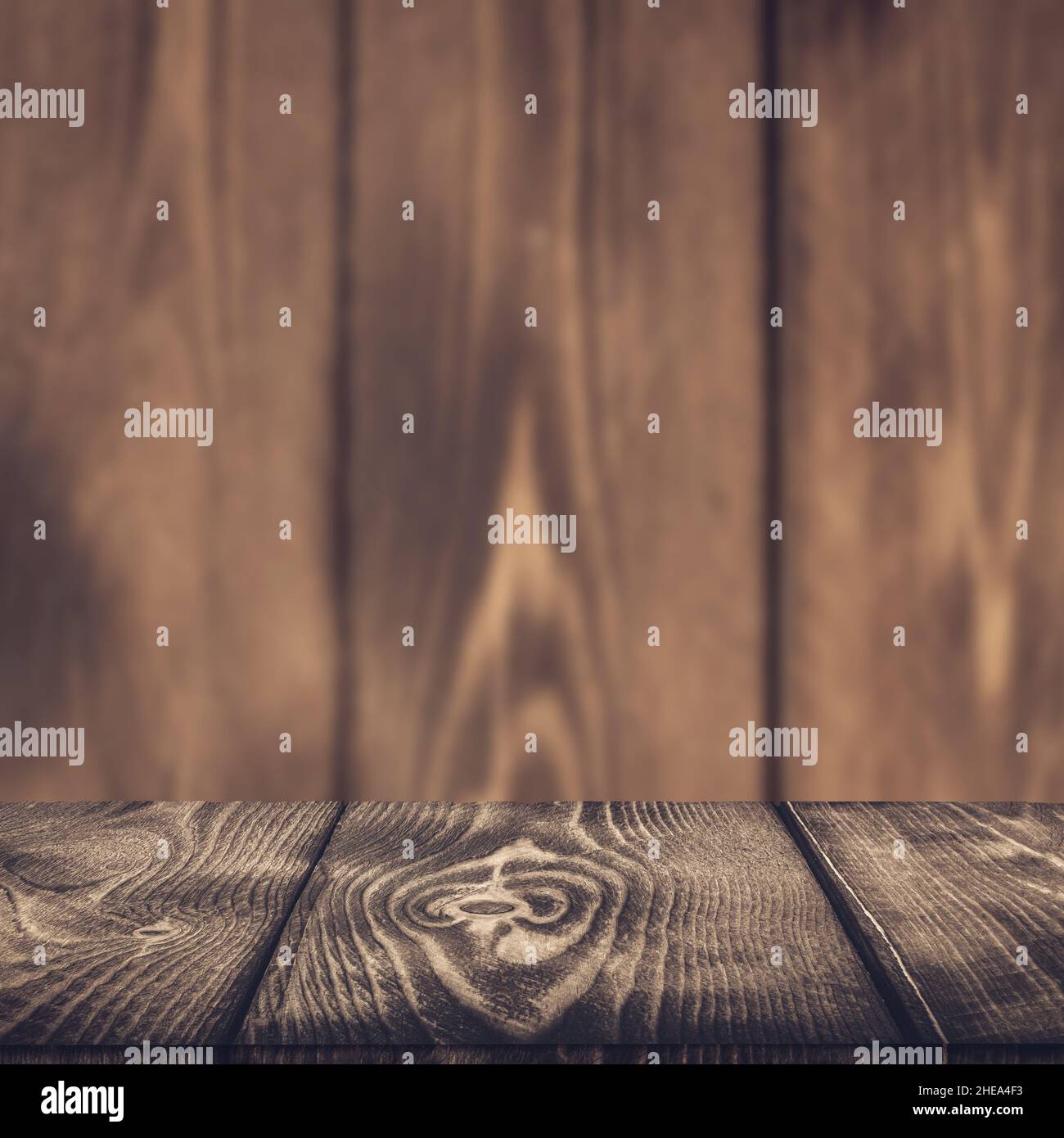Arrière-plan en bois - table avec mur en bois. Arrière-plan de la table en bois. Affichage vide. Banque D'Images