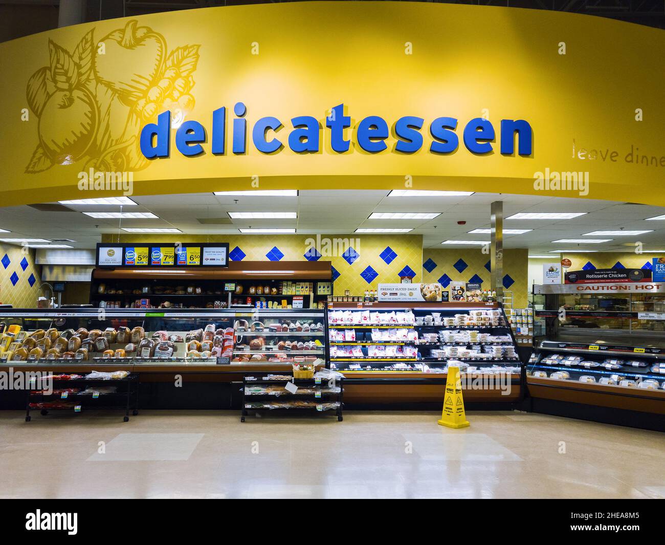 New Hartford, New York - 1 janvier 2021 : vue horizontale du département de boulangerie du supermarché Hanaford Banque D'Images