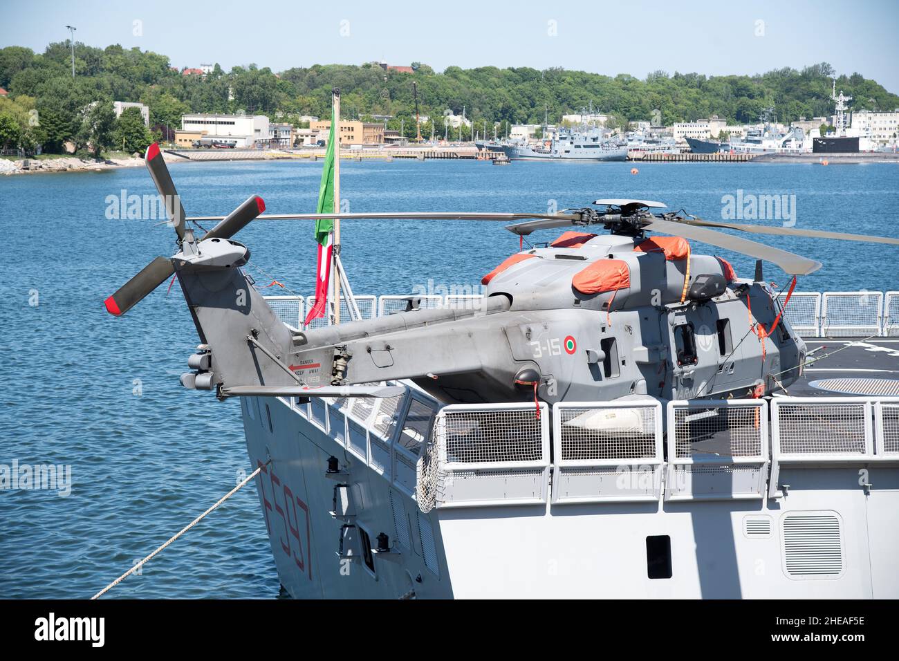 Italien Antonio Marceglia F 597 une frégate de Carlo Bergamini dans le port de Gdynia, Pologne.Juin 5th 2021 © Wojciech Strozyk / Alamy stock photo Banque D'Images