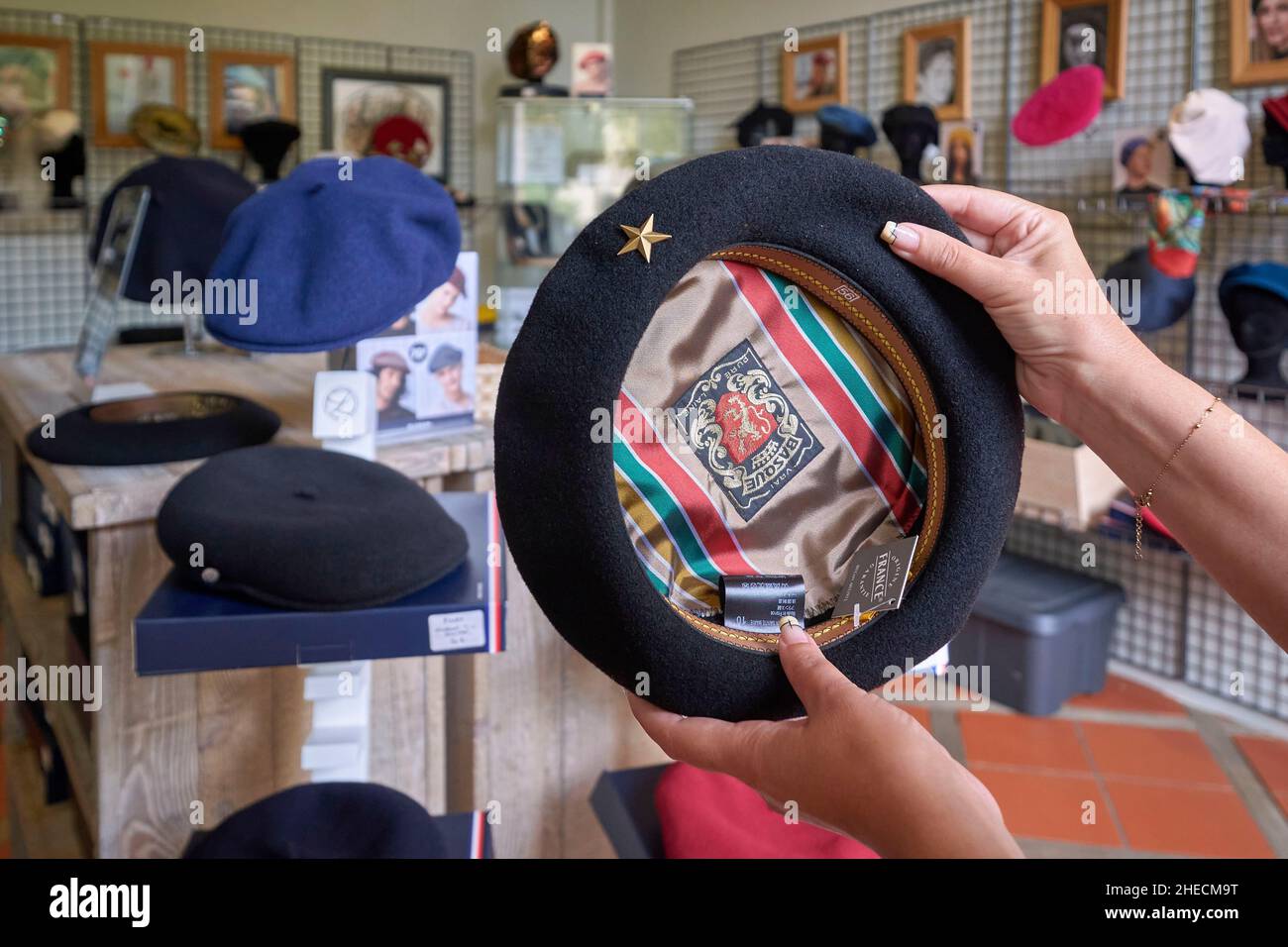 Guevara beret Banque de photographies et d'images à haute résolution - Alamy