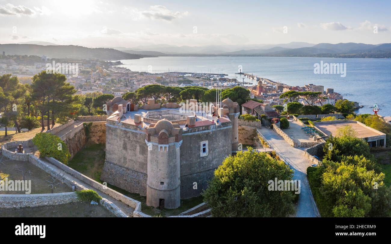 France, Var, Saint Tropez, citadelle de Saint Tropez et Golfe de Saint Tropez (vue aérienne) // France, Var (83), Saint Tropez, citadelle de Saint-Trope Banque D'Images