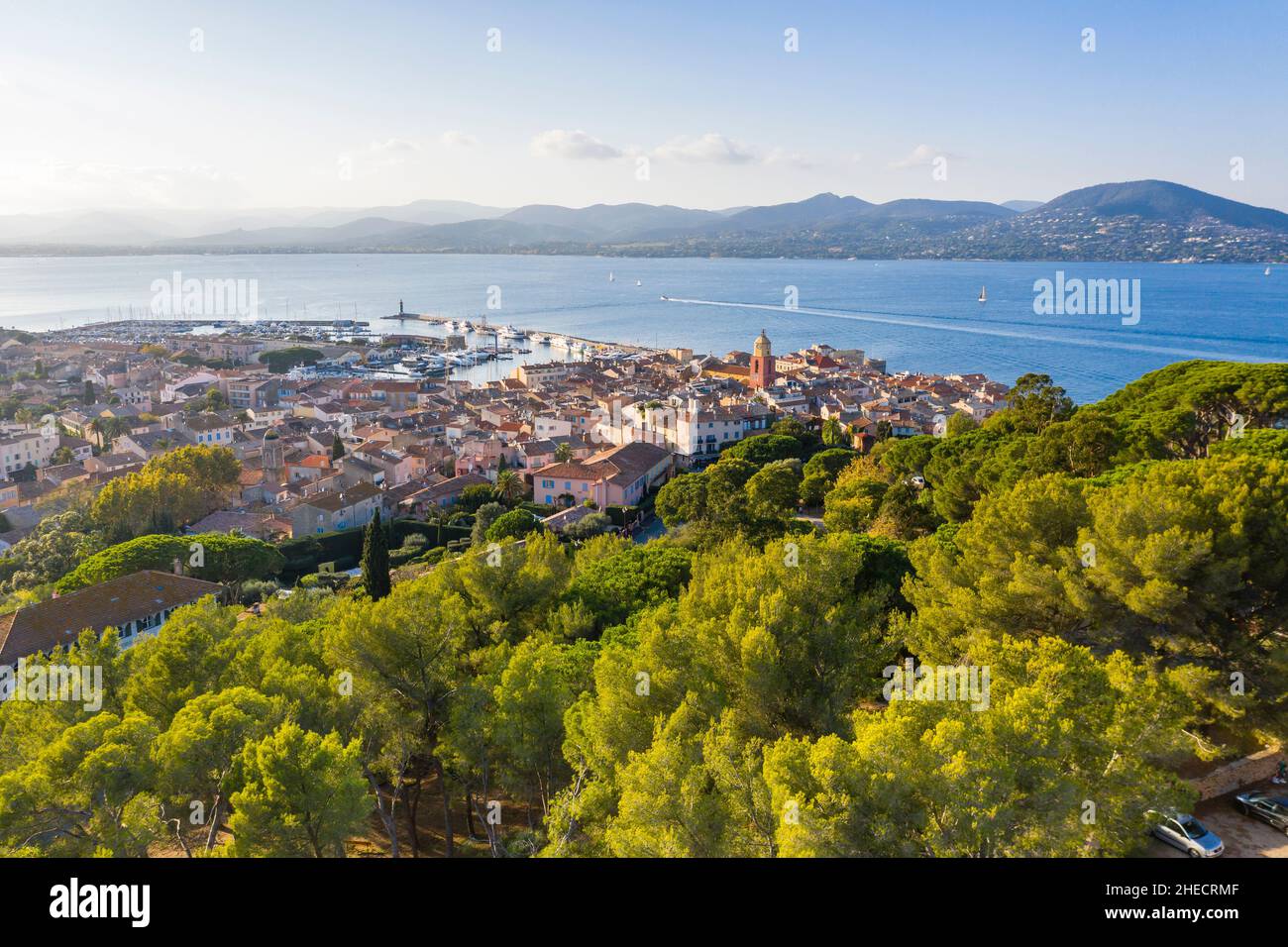 France, Var, Saint Tropez, le village, le jardin de la Citadelle et le golfe de Saint Tropez (vue aérienne) // France, Var (83), Saint-Tropez, village, jardin Banque D'Images