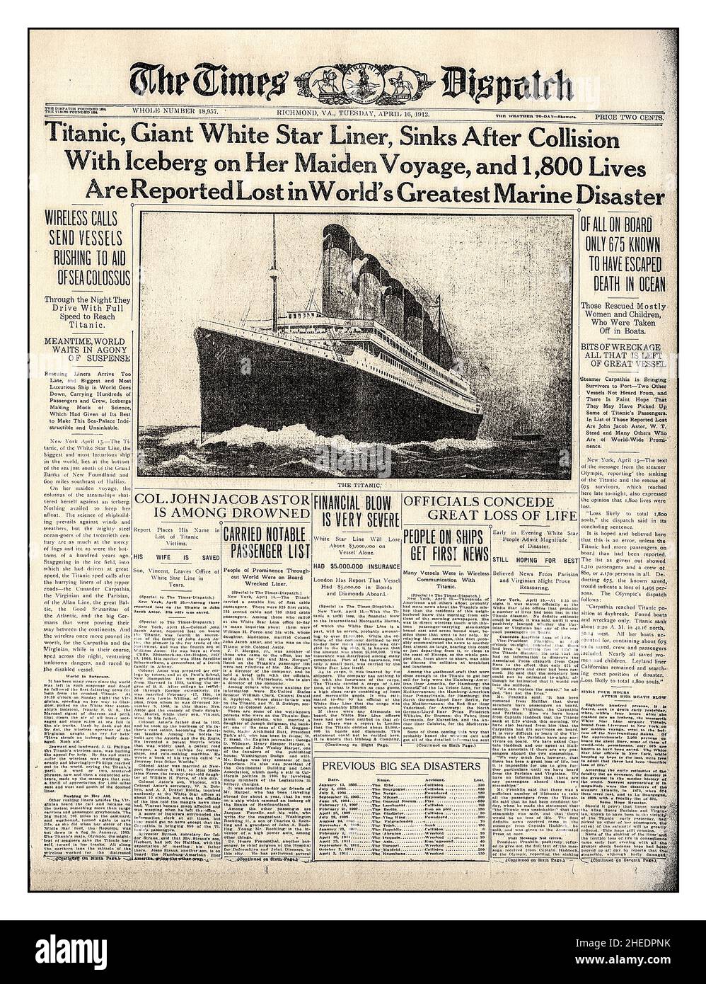 TITANIC naufrage journal titre THE TIMES DISPATCH Richmond va USA avril 16th 1912 'Titanic, Giant White Star Liner, éviers après collision avec Iceberg sur son voyage de Maiden Banque D'Images