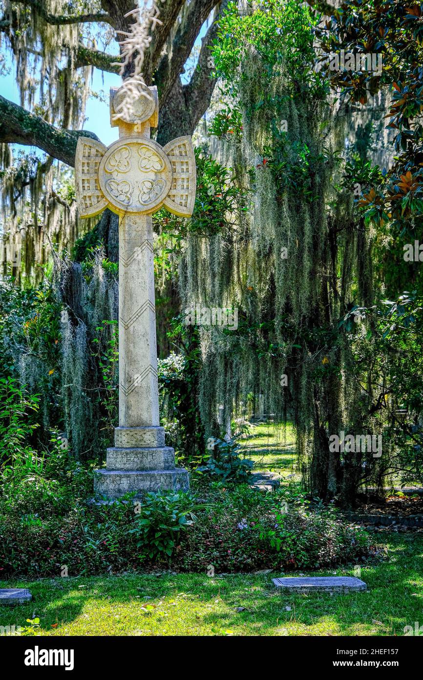 Croix celtique ornée dans le cimetière de Bonaventure Banque D'Images