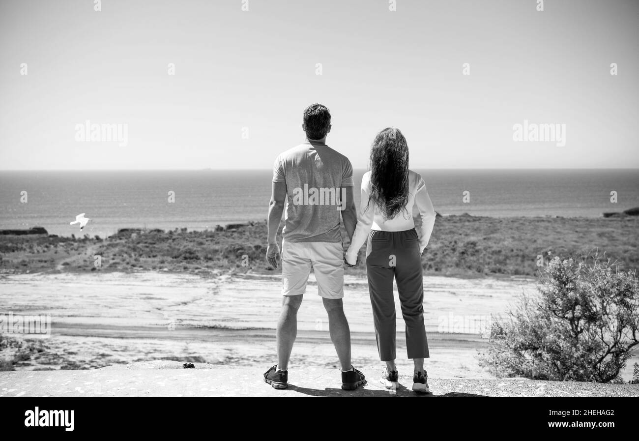 couple amoureux sur la plage d'été à bora bora. jeune famille. vacances de voyage. Banque D'Images