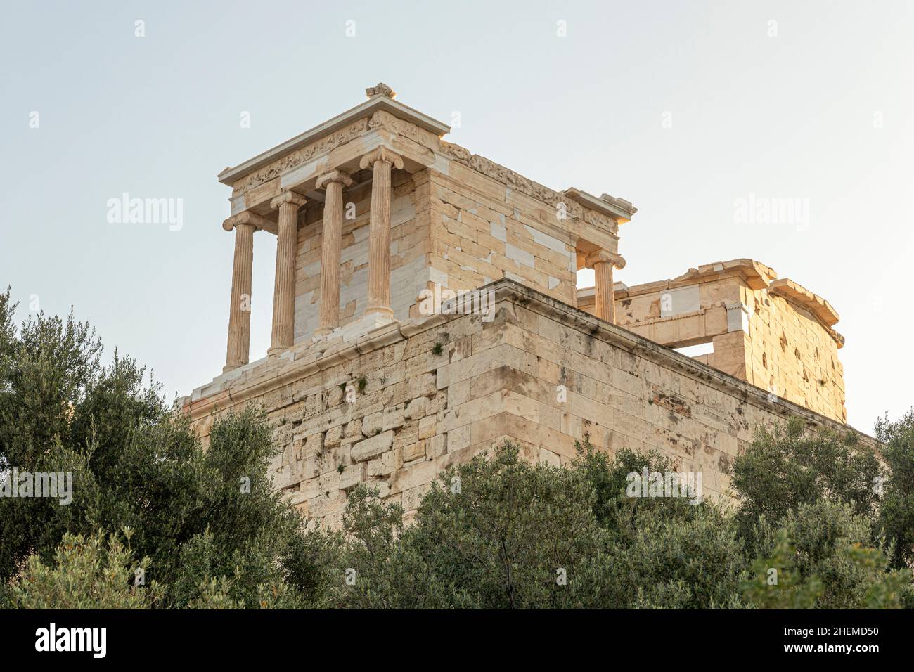 Athènes, Grèce.Le Temple d'Athéna Nike, un temple ionique sur l'Acropole dédié aux déesses Athéna et Nike Banque D'Images