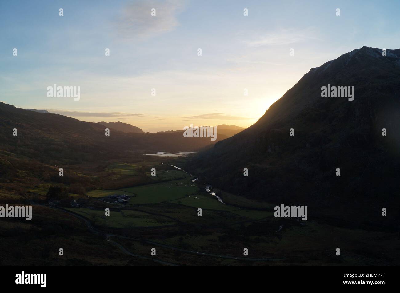 Collines et coucher de soleil dans le nord-ouest du pays de Galles Banque D'Images