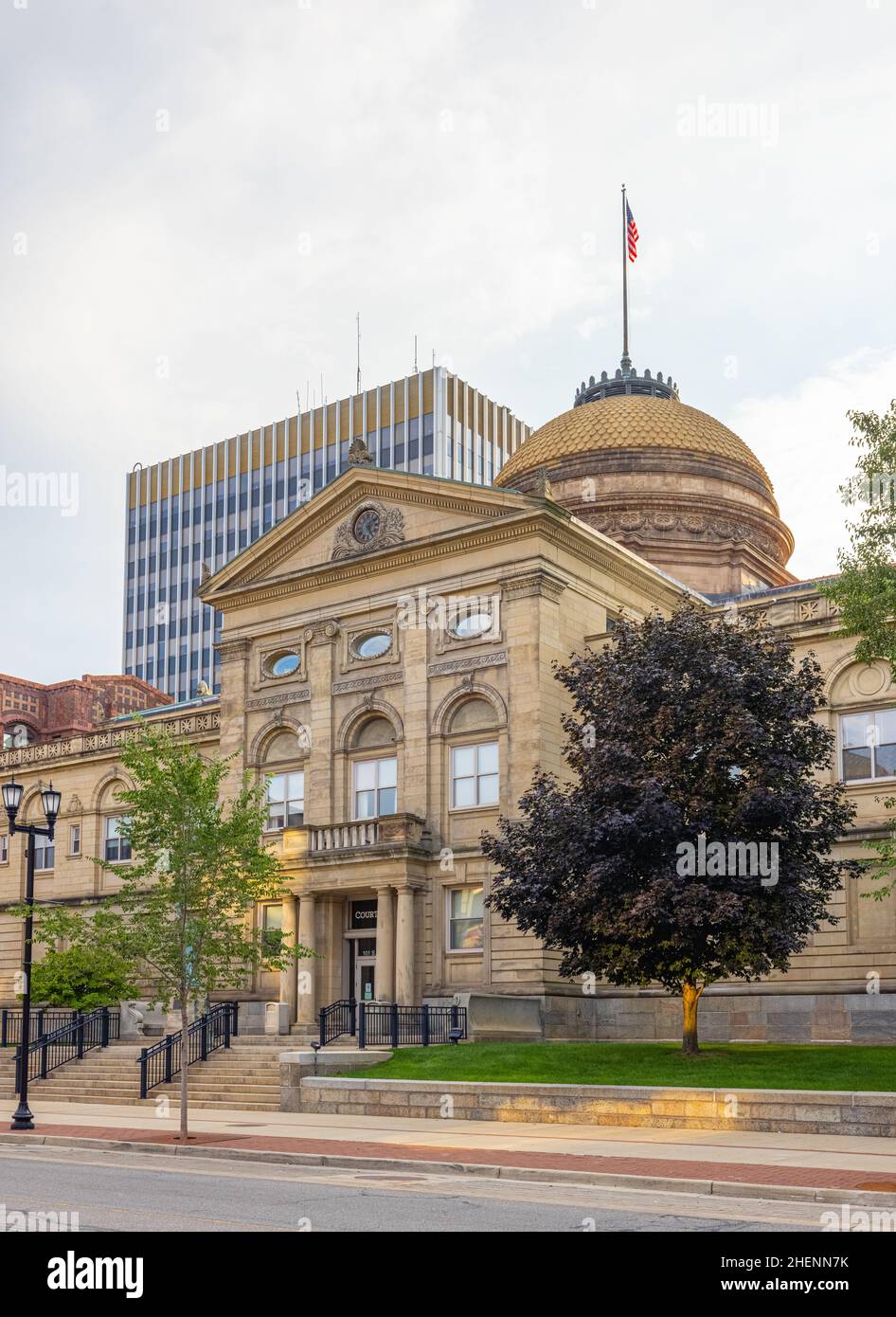 South Bend, Indiana, États-Unis - 21 août 2021 : le palais de justice du comté de St Joseph Banque D'Images