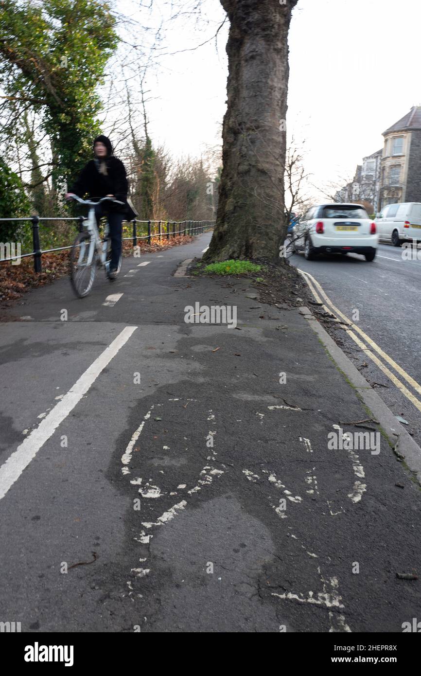 Piste cyclable obstruée à Bristol, Royaume-Uni Banque D'Images