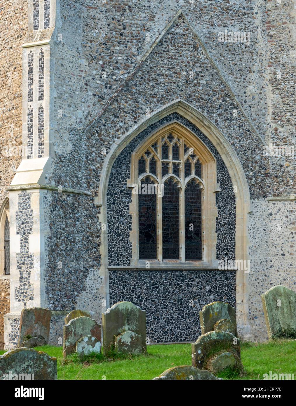 Tour montrant diverses lignes de toitures l'église de St Mary Dallinghoo Suffolk Banque D'Images