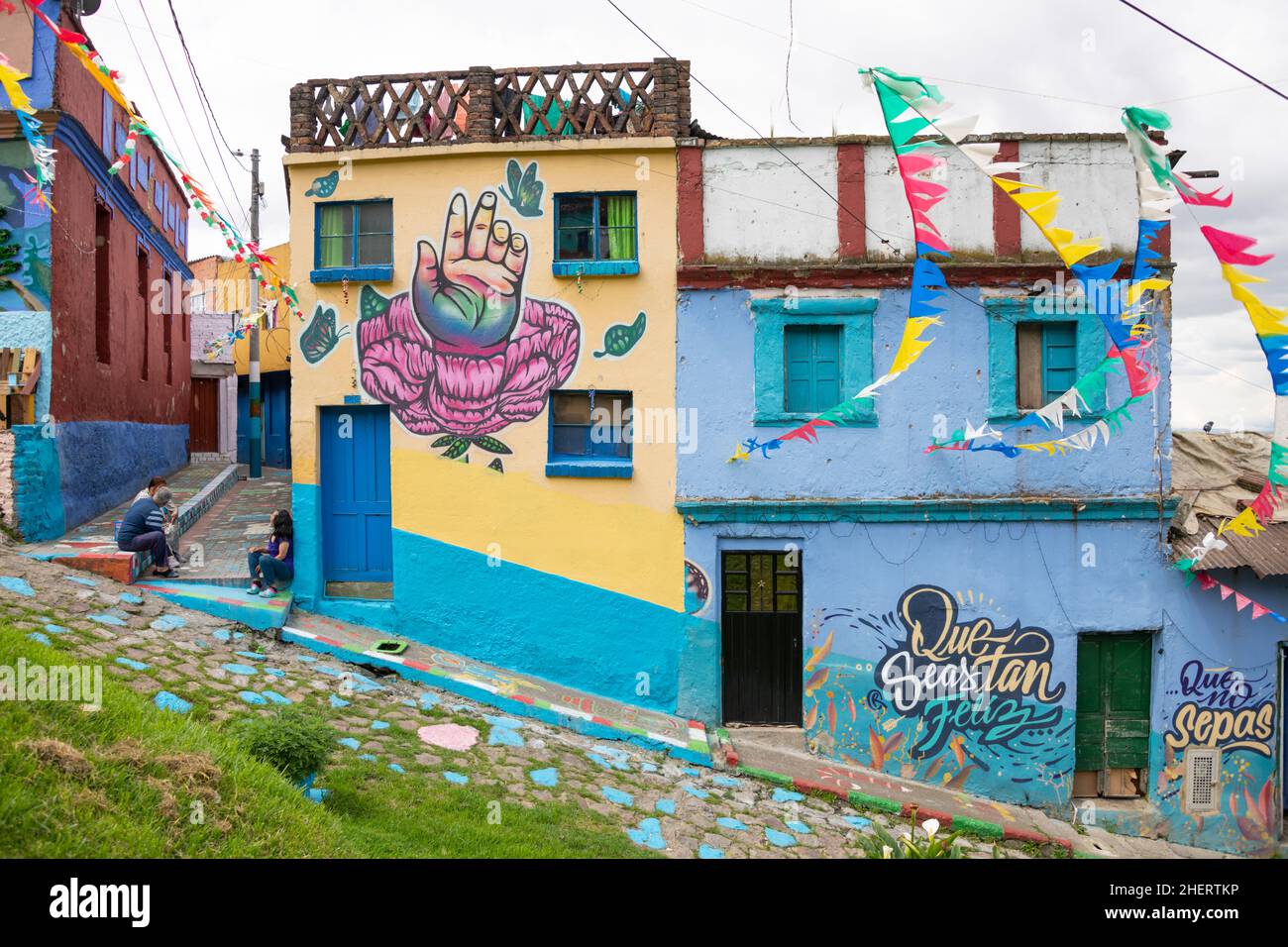 Art de mur de rue par d'anciens membres de gangs dans le Barrio Egipto, autrefois célèbre, Bogota, Colombie.Des visites touristiques à pied organisées sont possibles. Banque D'Images