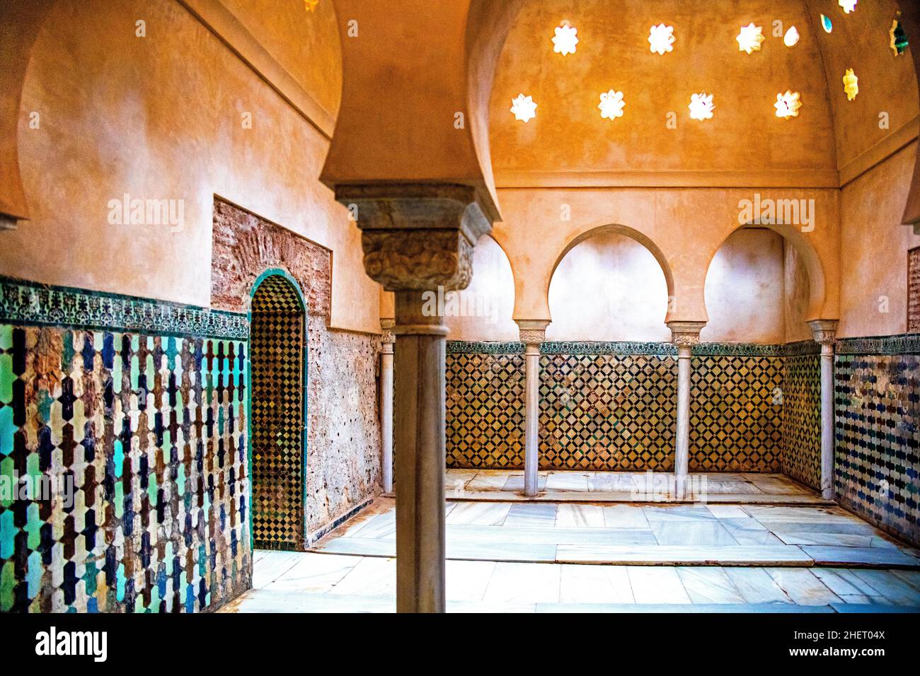 Bains modelés sur les bains romains, palais Nasrides, Alhambra, Grenade, Grenade,Andalousie, Espagne Banque D'Images