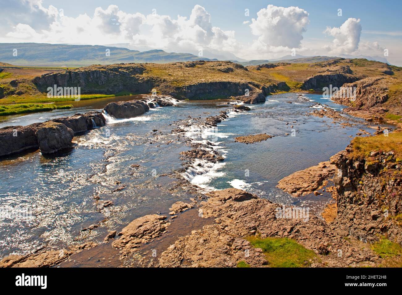 Wasserfall am Trollweg, Waterfall près de la route troll, Islande, Islande Banque D'Images