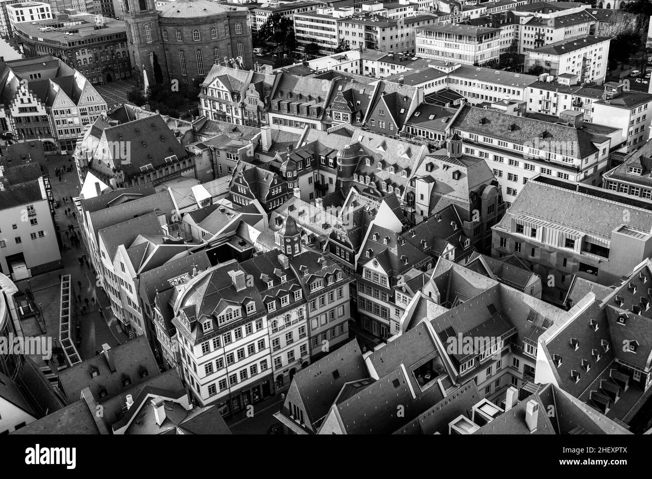 vue panoramique sur la nouvelle vieille ville de francfort au coucher du soleil Banque D'Images