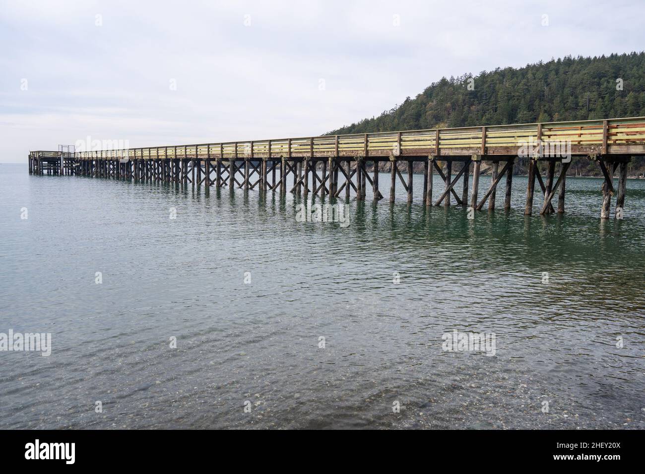 Bowman Bay est l'une des zones les plus populaires du parc régional de Deception Pass, et pour une bonne raison. Sa plage est assez grande pour accueillir la circulation Banque D'Images