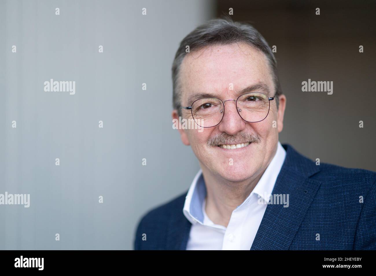 Sindelfingen, Allemagne.12th janvier 2022.Ergun Lümali, Président du Conseil des travaux généraux de Daimler AG et Mercedes-Benz AG, photographié à l'usine Mercedes-Benz de Sindelfingen.Credit: Marijan Murat/dpa/Alamy Live News Banque D'Images