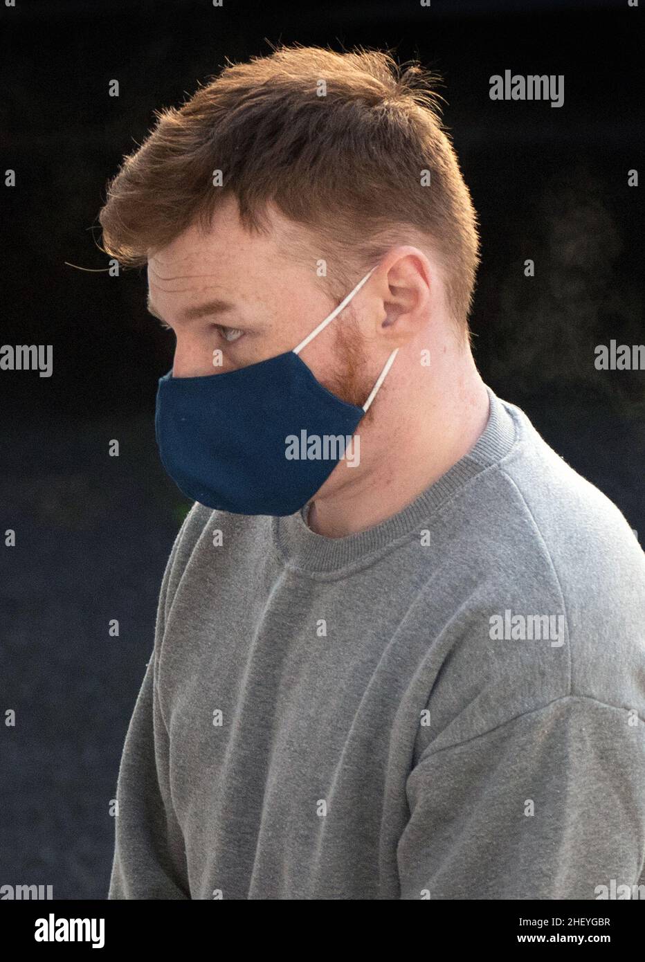 Daniel Boulton arrive au tribunal de la Couronne de Lincoln où il aurait tué son ex-partenaire de 26 ans, Bethany Vincent, et son fils de neuf ans, Darren Henson, le 31 mai, dans une propriété de Louth, Lincolnshire.Boulton a également été accusé d'agression dans l'intention de résister à l'arrestation et au cambriolage.Date de la photo: Jeudi 13 janvier 2022. Banque D'Images