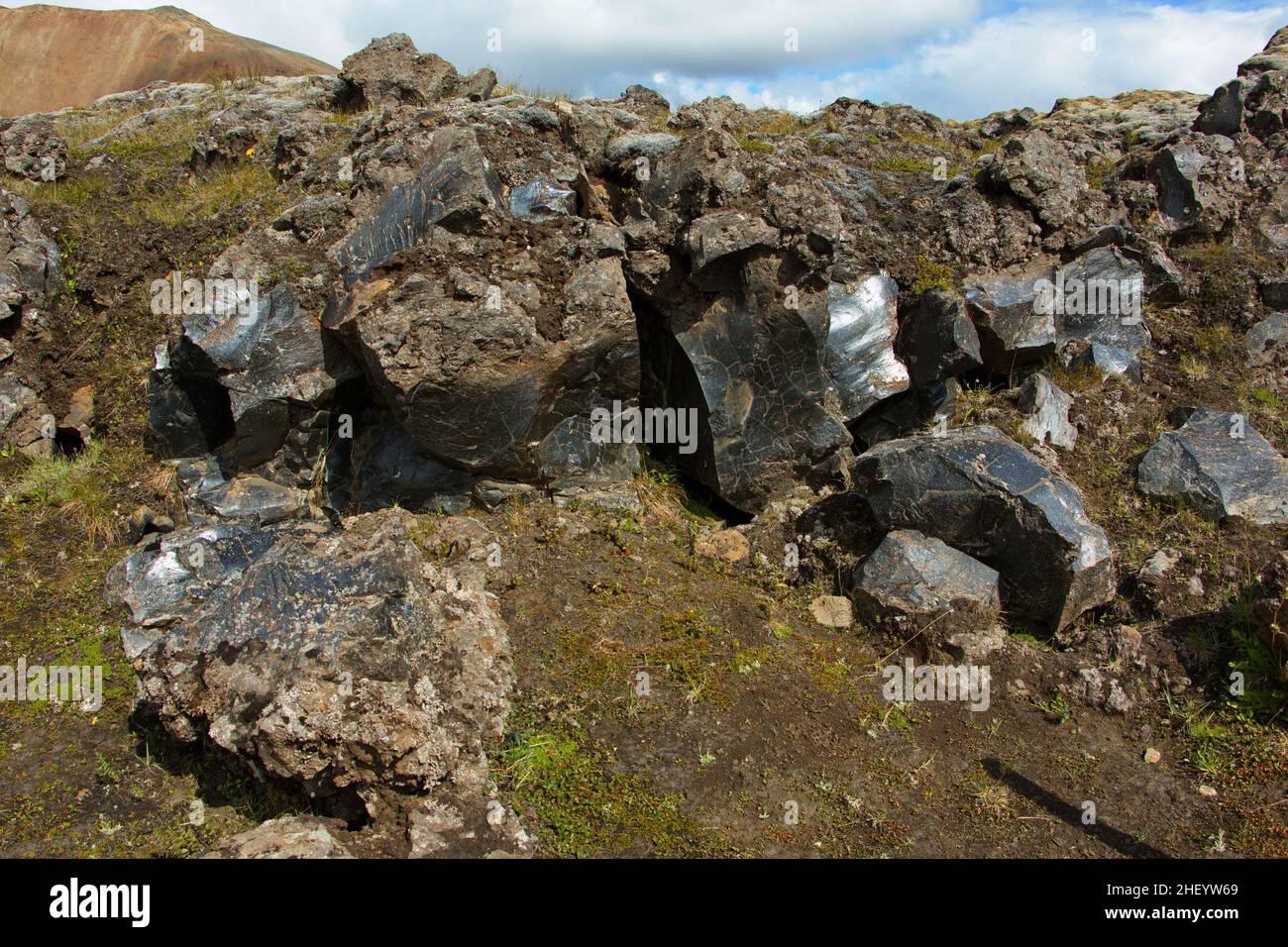 Rochers Obsidienne sur le sentier de la boucle de Laugar à Landmannalaugar, Islande, Europe Banque D'Images