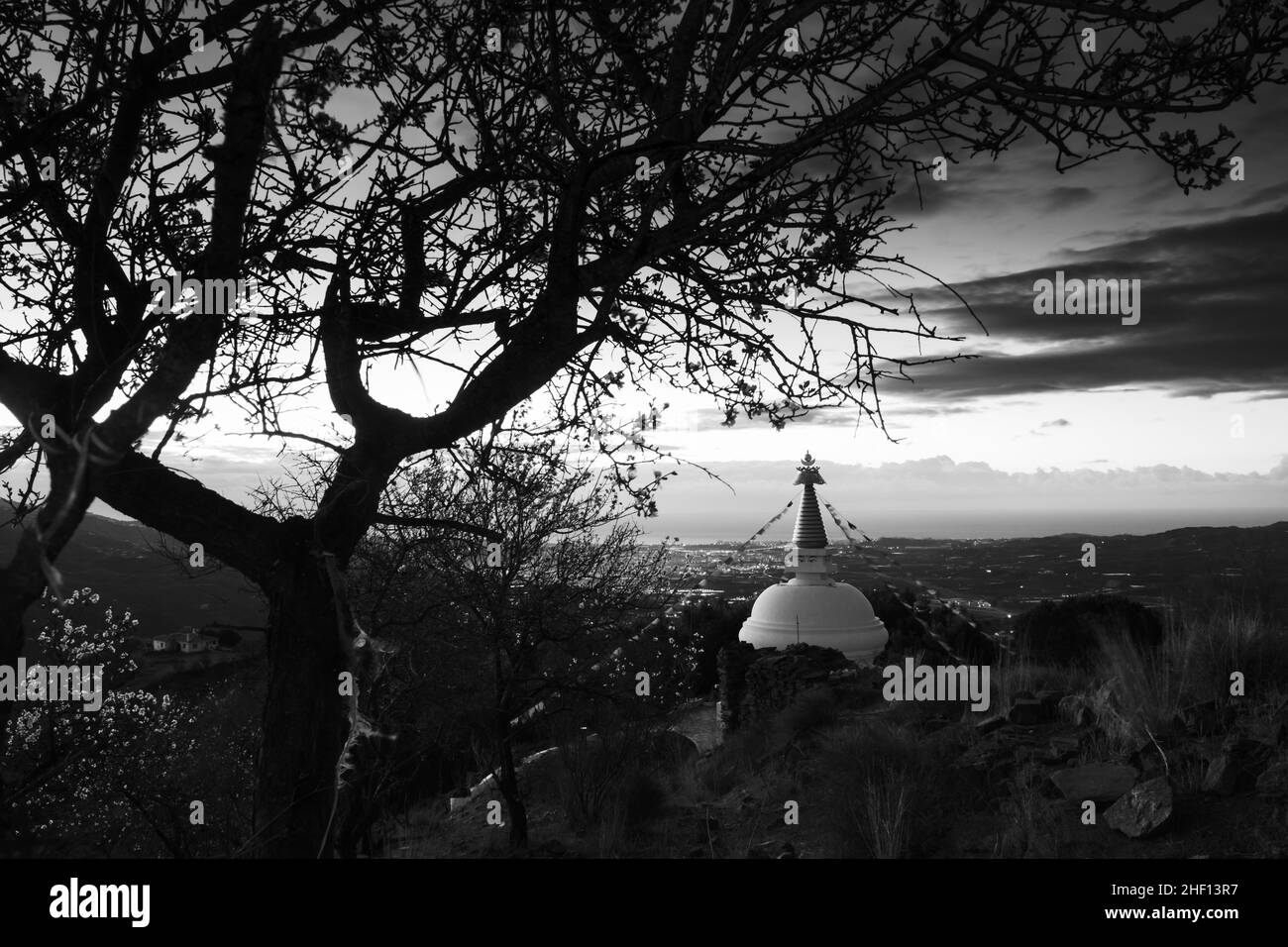 Stupa bouddhiste de Kalachackra près du centre Karma Guen, Velez-Malaga, Axarquia, Malaga, Espagne Banque D'Images