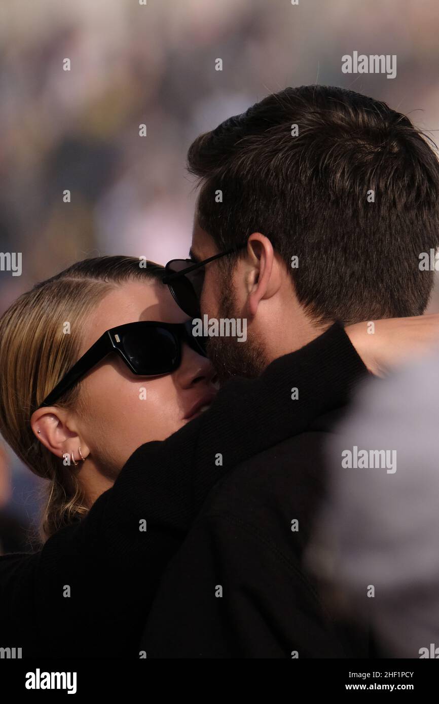 Scott Disick et Sofia Richie se sont coudés sur une gondole à Venise, en Italie, le 17 octobre 2017 Banque D'Images