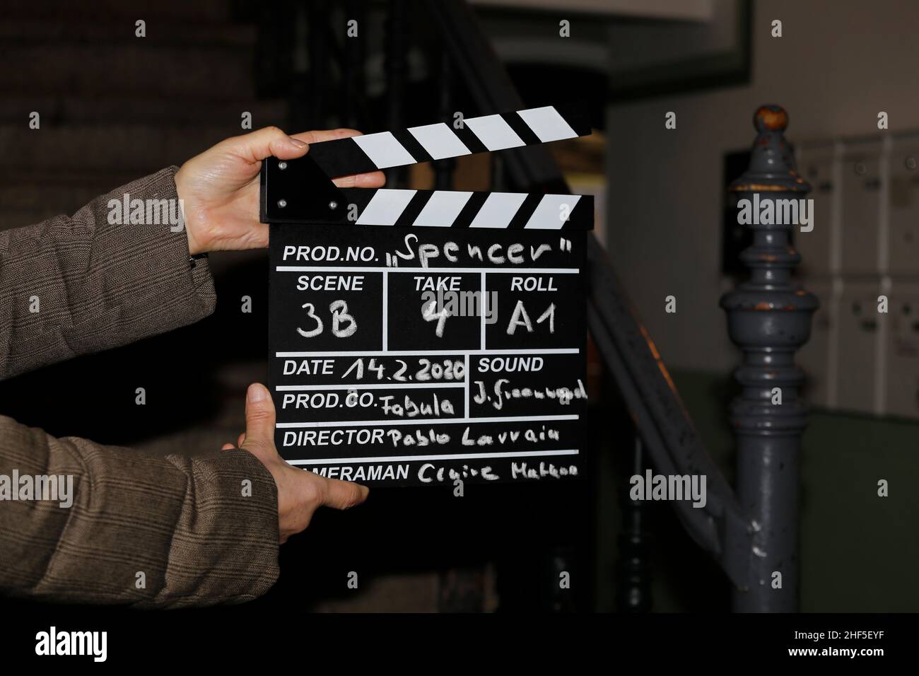 Themenbild: Eine Filmklape mit der Aufschrift 'séquenceur', Fabula, Pablo Larrain, Claire Mathon und John Greenwood.Spencer ist ein Filmdrama von Pablo Banque D'Images
