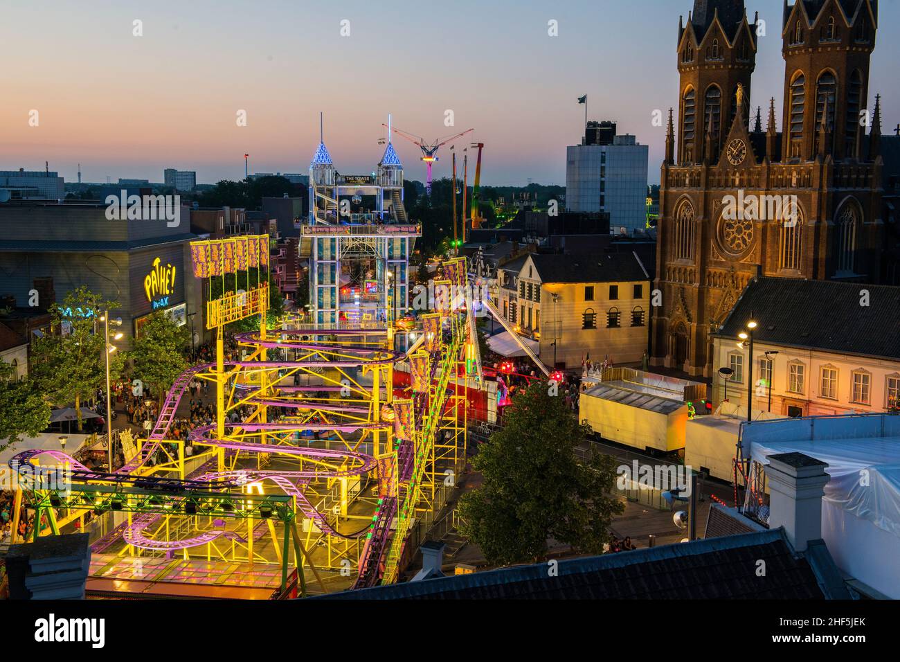 Tilburg, pays-Bas.La foire annuelle et le carnaval, le plus grand du Benelux, ont été organisés au cours d'une belle semaine d'été et ont attiré de nombreux visiteurs qui ont visé plus de 200 attractions et événements. Banque D'Images