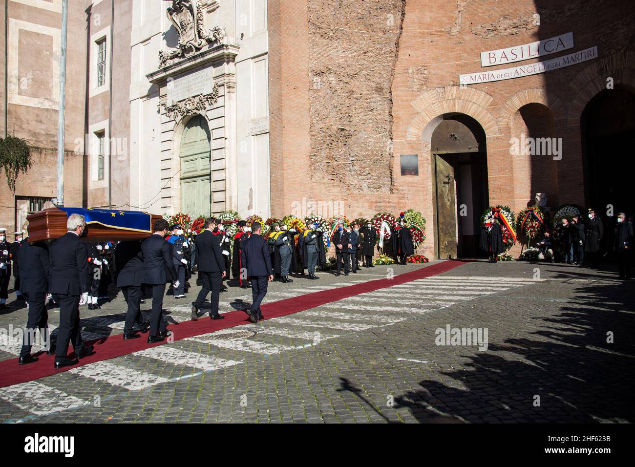 Rome, Italie.14th janvier 2022.Funérailles d'Etat du Président du Parlement européen, David Sassoli, dans la Basilique de Santa Maria degli Angeli e dei Martiri à Rome.David Sassoli meurt le 11th janvier 2022 à l'âge de 65 ans après une « fonction de son système immunitaire ».Crédit : LSF photo/Alamy Live News Banque D'Images