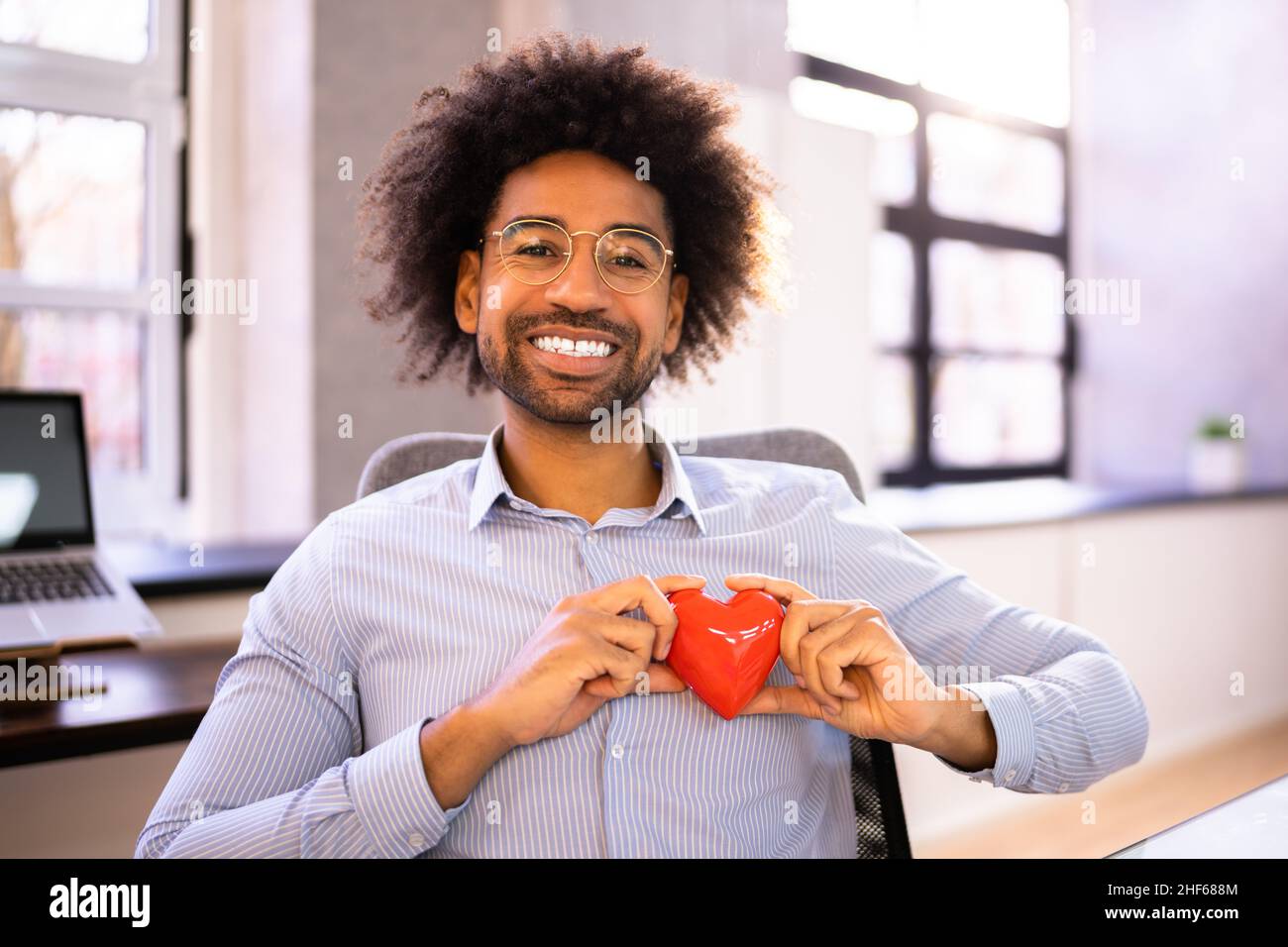 Affiche de la tasse virtuelle.Merci et don.Soutien bénévole Banque D'Images