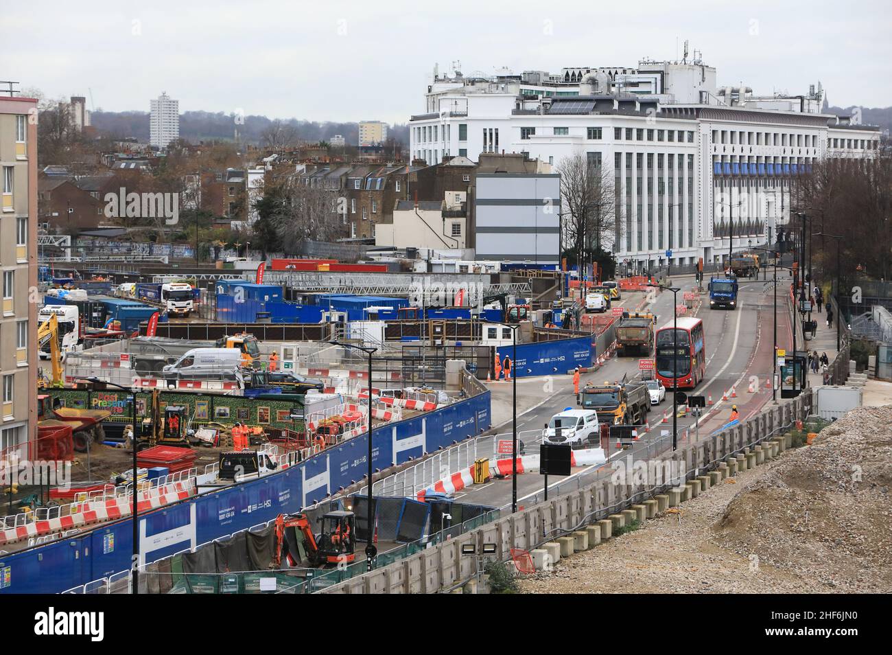 HS2 travaille sur Hampstead Road à Camden Town, dans le nord de Londres, au Royaume-Uni Banque D'Images