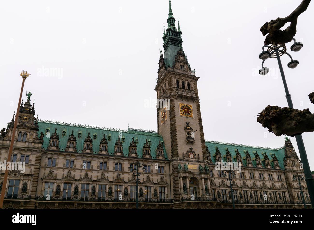 Hôtel de ville de Hambourg, l'hôtel de ville est le siège du gouvernement de Hamburgen.Situé dans le quartier d'Altstadt, sur la place Rathausmarkt.Belle architecture sur t Banque D'Images