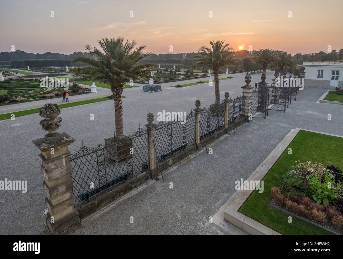 Allemagne, Basse-Saxe, Hanovre, jardins de Herrenhausen dans la soirée Banque D'Images