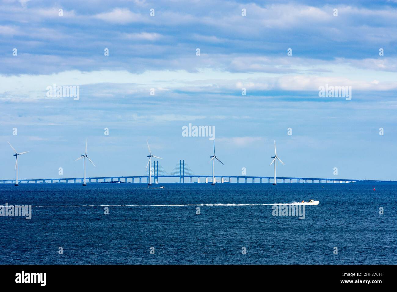 Copenhague, Koebenhavn, Öresund ou pont Oeresund, éoliennes, navires en Zélande, Sealand, Sjaelland,Danemark Banque D'Images