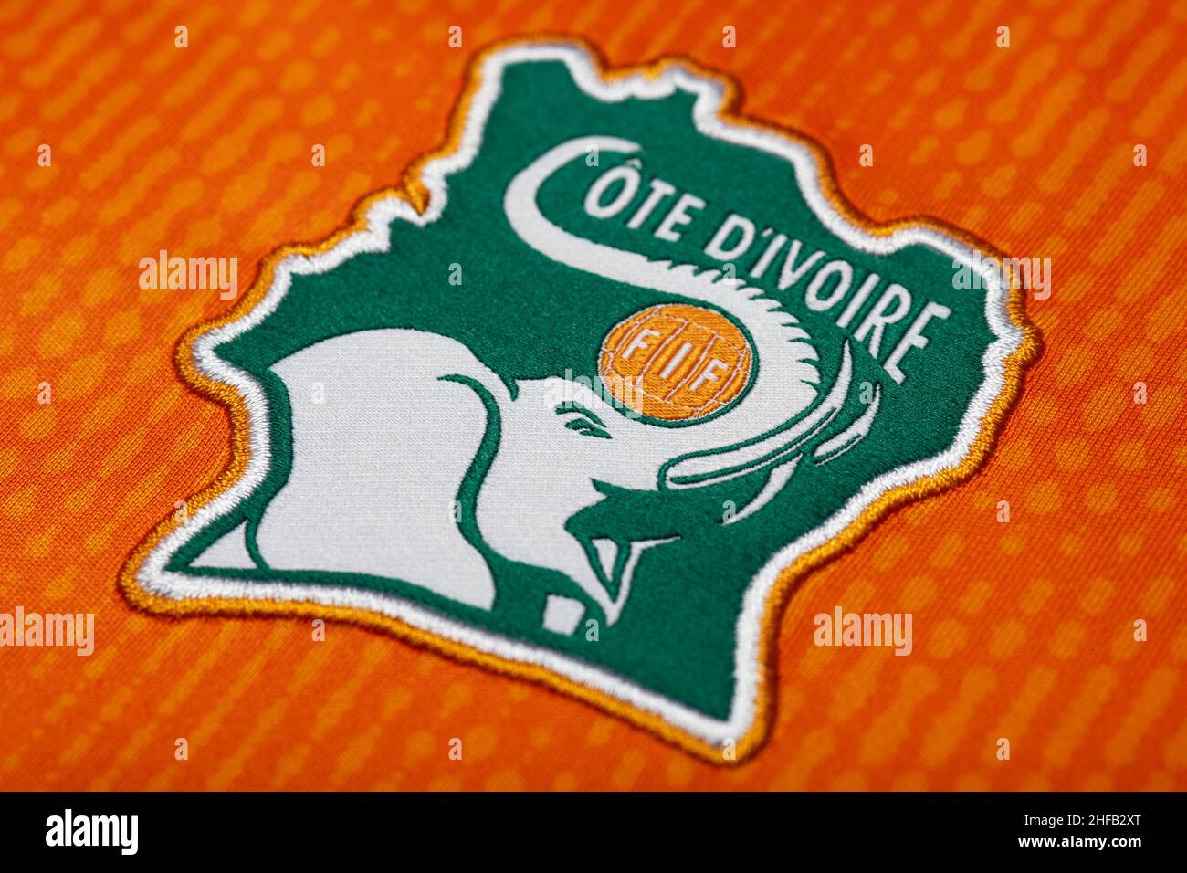 Gros plan sur la tenue de l'équipe nationale de football de Côte d'Ivoire. Banque D'Images