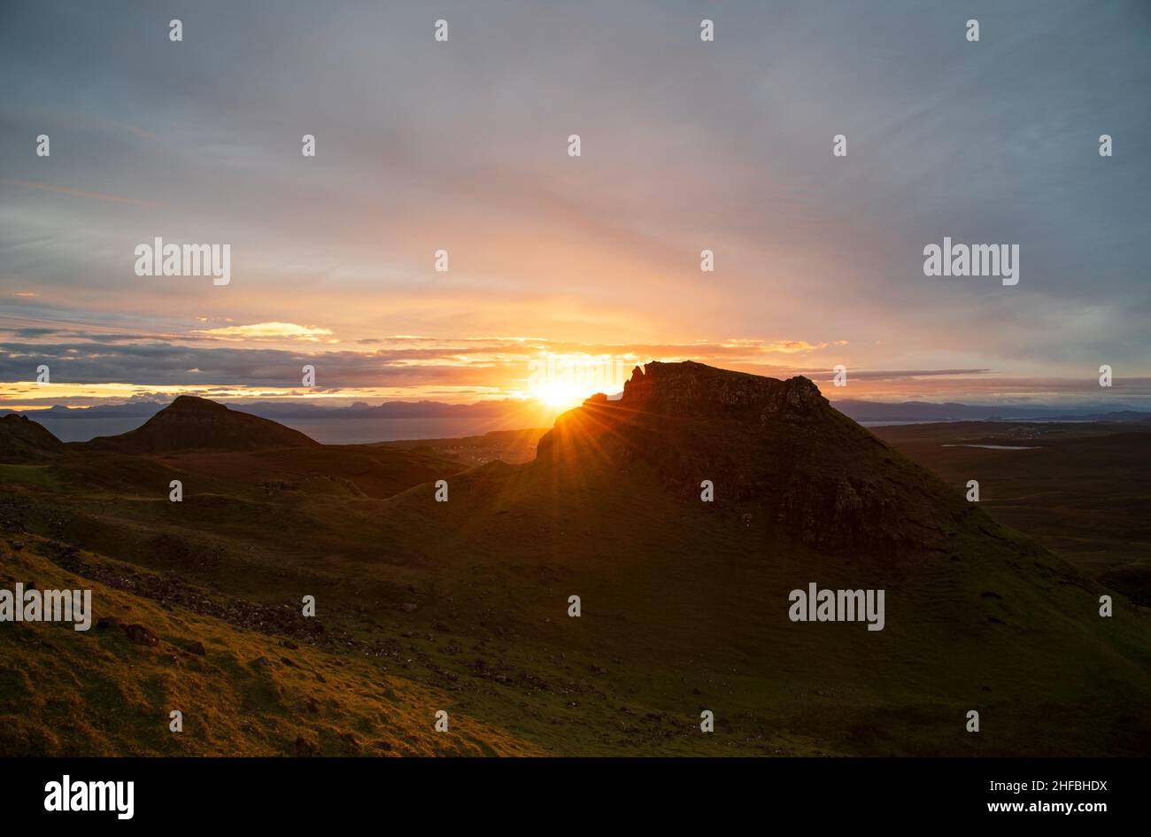 Le Quiraing au lever du soleil, île de Skye, montagnes d'Écosse, Royaume-Uni Banque D'Images