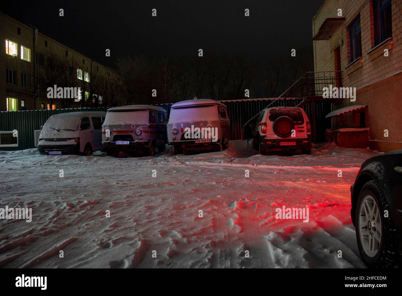 Ambulance en hiver dans la neige.08.02.2021 Teplik.Ukraine Banque D'Images