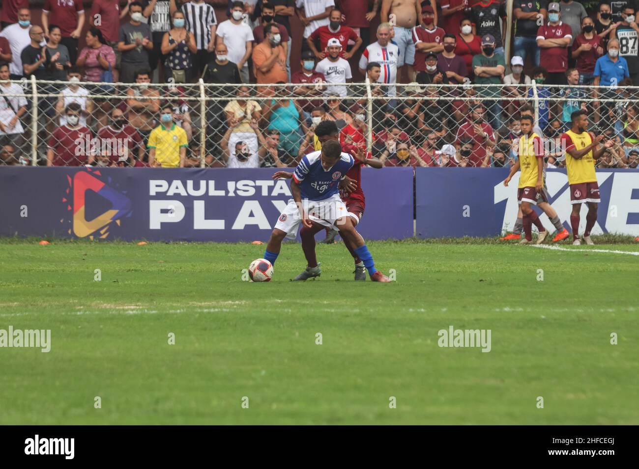 SÃO PAULO, SP - 15.01.2022: JUVENTUS X CANAÃ - Juventus et Canaã se sont affrontés pour la troisième phase de la coupe de football junior de São Paulo ce samedi matin (15) au stade Conde Rodolfo Crespi, sur la rue Javari à São Paulo.(Photo: Yuri Murakami/Fotoarena) Banque D'Images