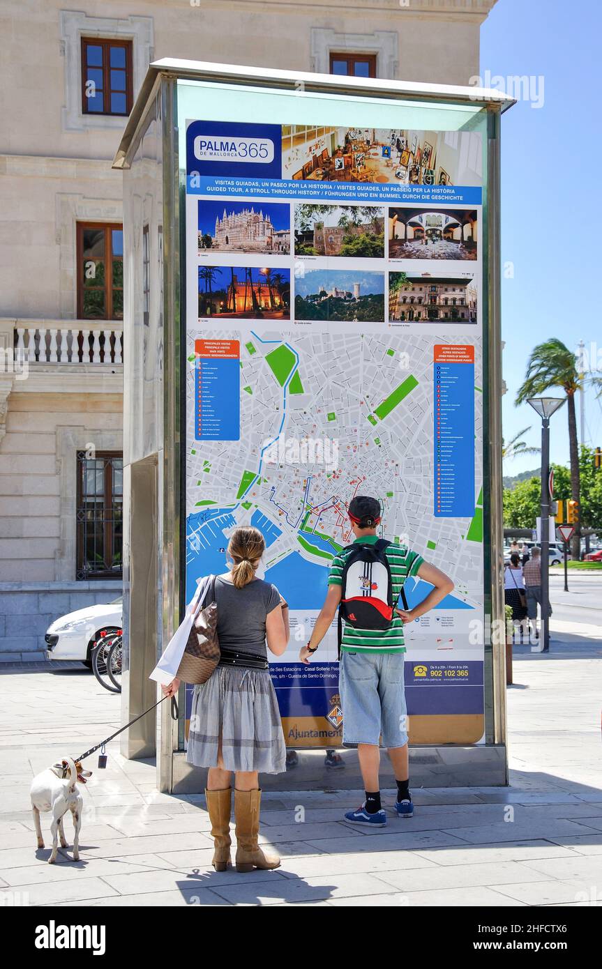 Plan de la ville et de l'information point, Palma de Majorque, Palma de Majorque, municipalité, Iles Baléares, Espagne Banque D'Images