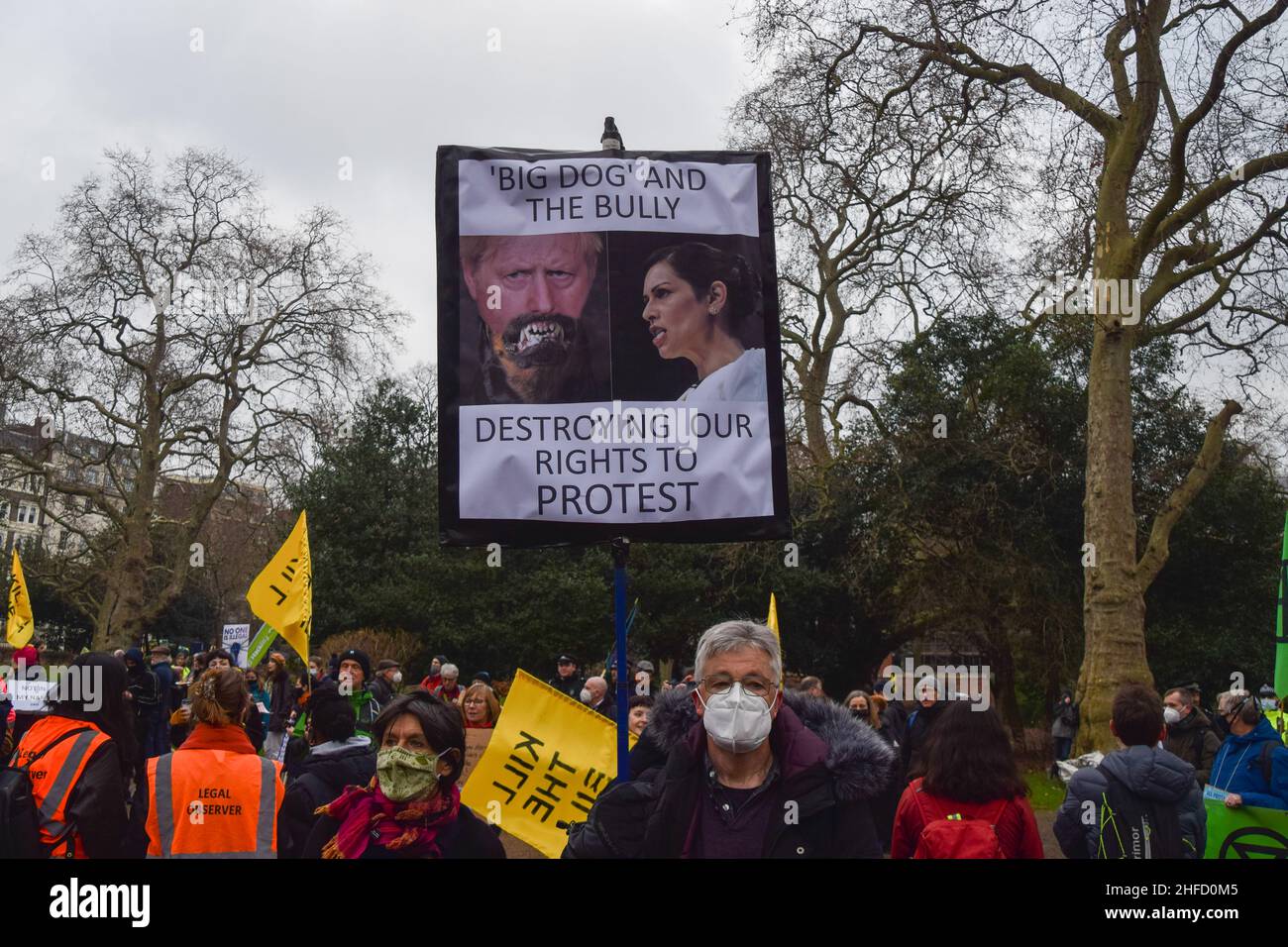 Londres, Royaume-Uni 15th janvier 2022.Tuez les manifestants Bill dans les champs de Lincoln's Inn.Des milliers de personnes ont défilé dans le centre de Londres pour protester contre le projet de loi sur la police, la criminalité, la peine et les tribunaux, qui rendra illégales de nombreux types de manifestations.Credit: Vuk Valcic / Alamy Live News Banque D'Images