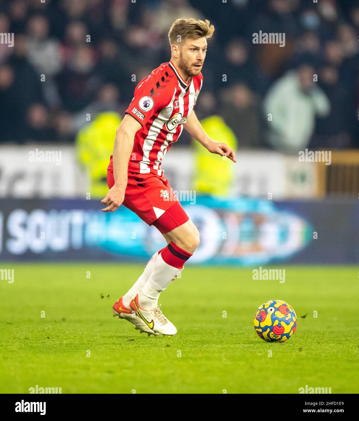 15th janvier 2022 : stade Molineux, Wolverhampton, West Midlands, Angleterre ; football de première ligue,Wolverhampton Wanderers contre Southampton ; Lyanco de Southampton Banque D'Images