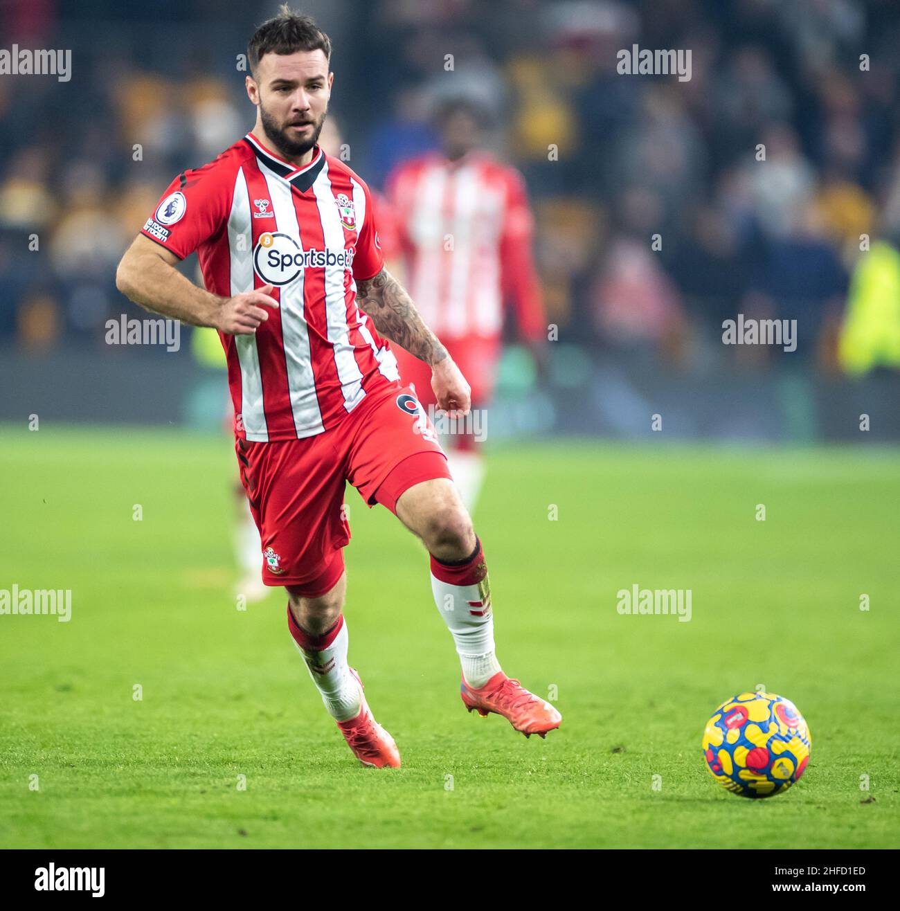 15th janvier 2022 : stade Molineux, Wolverhampton, West Midlands, Angleterre ; football de première ligue,Wolverhampton Wanderers contre Southampton ; Adam Armstrong de Southampton Banque D'Images