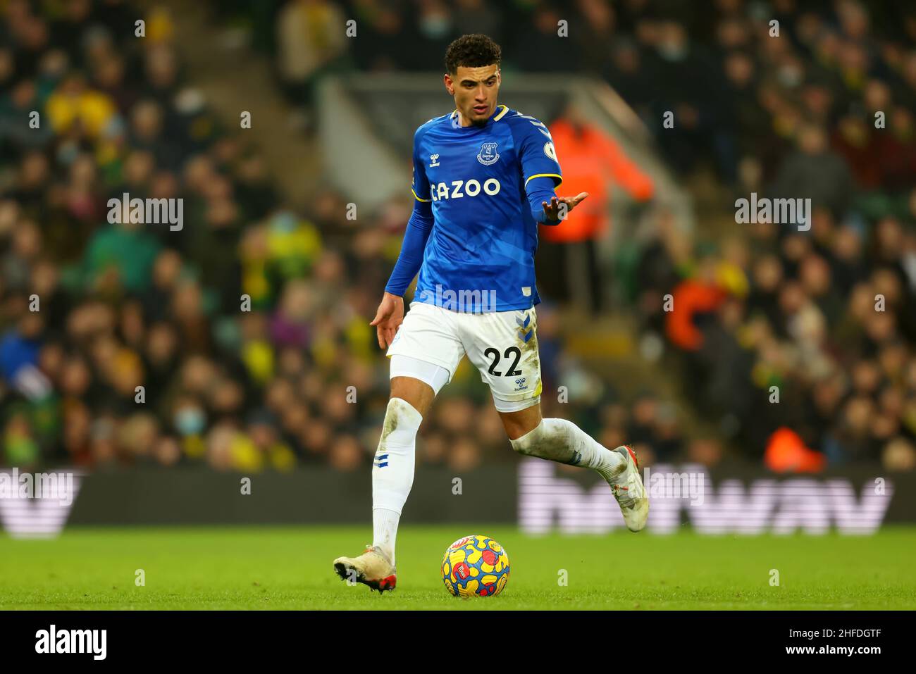 15th janvier 2022 : Carrow Road, Norwich, Norforlk, Angleterre ; Premier League football,Norwich contre Everton; Ben Godfrey d'Everton Banque D'Images