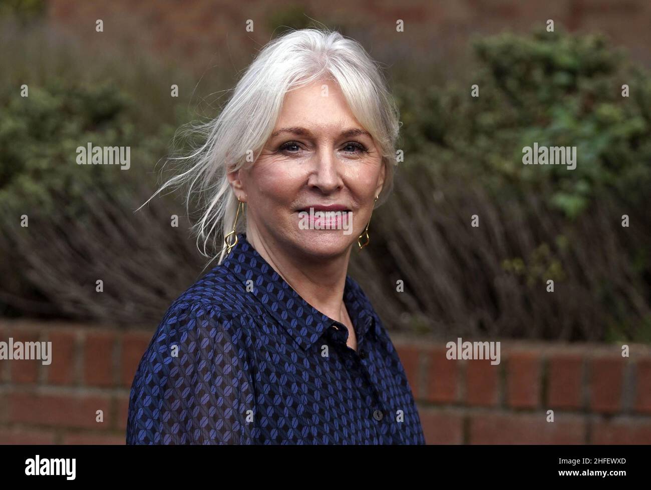 Photo du dossier datée du 15/10/2021 de la secrétaire à la Culture Nadine Dorries qui a dit que la prochaine annonce concernant les droits de licence de la BBC « sera la dernière » parmi les rapports, il sera gelé pour les deux prochaines années.Le paiement annuel, qui change normalement le 1 avril de chaque année, devrait être maintenu au taux actuel de £159 jusqu'en avril 2024.Date de publication : dimanche 16 janvier 2022. Banque D'Images