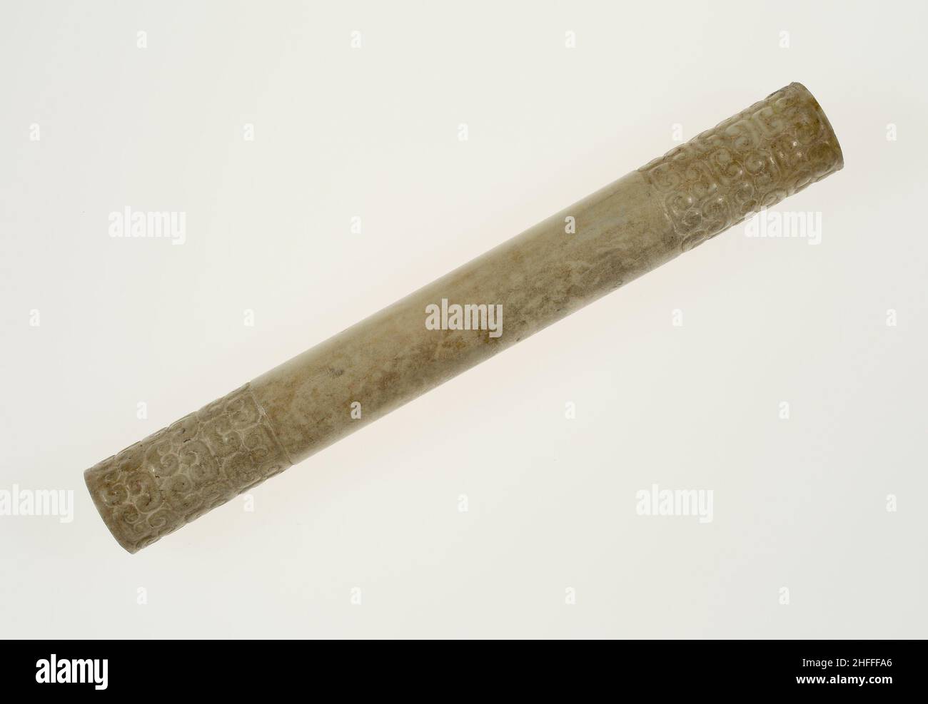 Cylindre perforé, dynastie Zhou de l'est, (c.770-256 C.-B.), 5th siècle C.-B. Banque D'Images