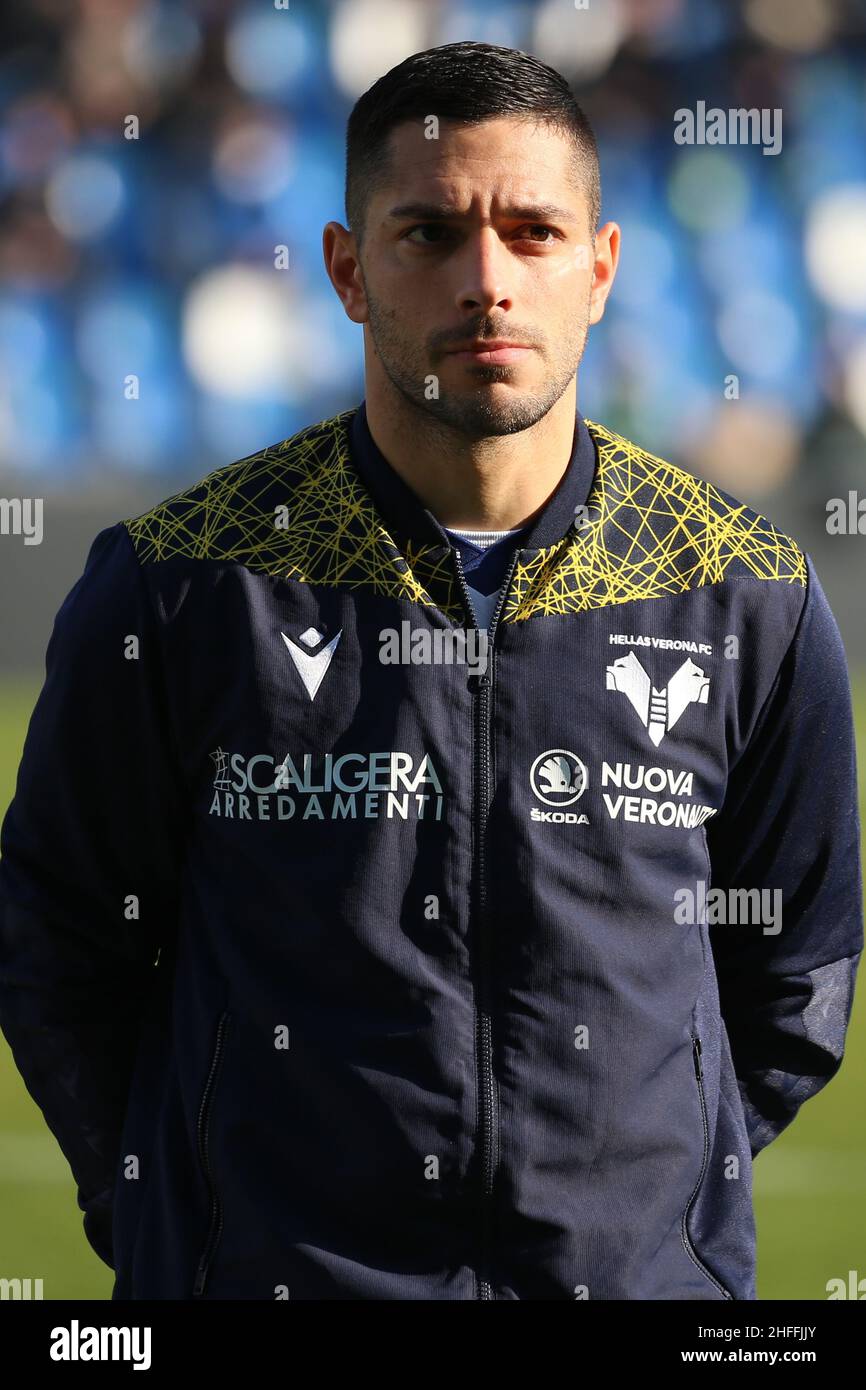 REGGIO NELl'EMILIA, ITALIE - JANVIER 16: Gianluca Caprari pendant la série Un match entre US Sassuolo et Hellas Verona FC au Mapei Stadium - Citta del Tricolor le 16 janvier 2022 à Reggio nell'Emilia, Italie. Banque D'Images