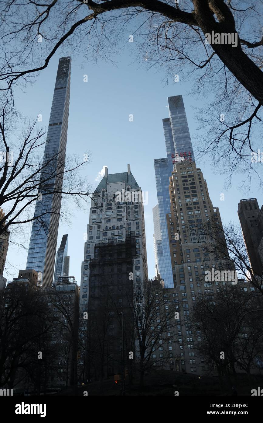 Vue depuis Central Park, New York, sur le 57th Street Sky Spers et d'autres tours Banque D'Images