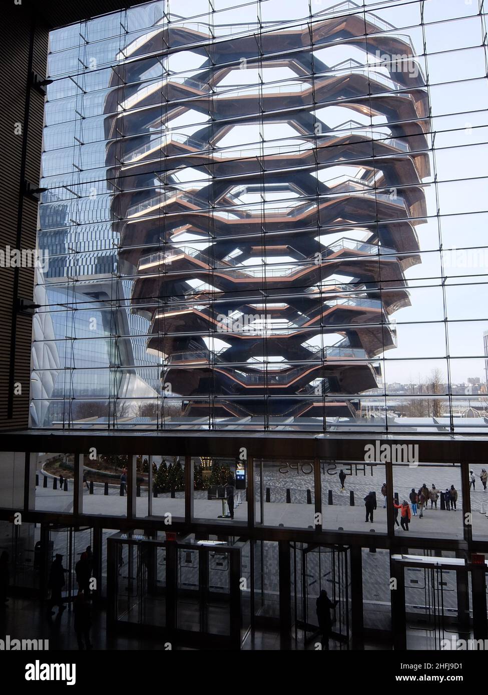 Le navire, par Thomas Heatherwick à New York.Le navire est une structure de 16 étages de 150 pieds de hauteur (46 m) d'escaliers reliés entre les bâtiments de H Banque D'Images