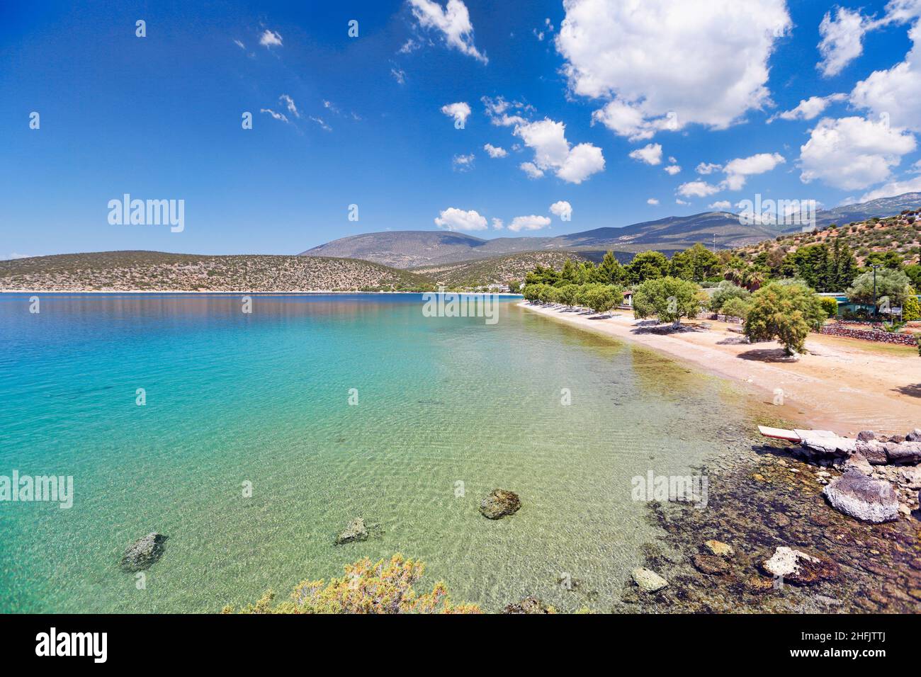 La plage Saranti du Golfe de Corinthe, Grèce Banque D'Images