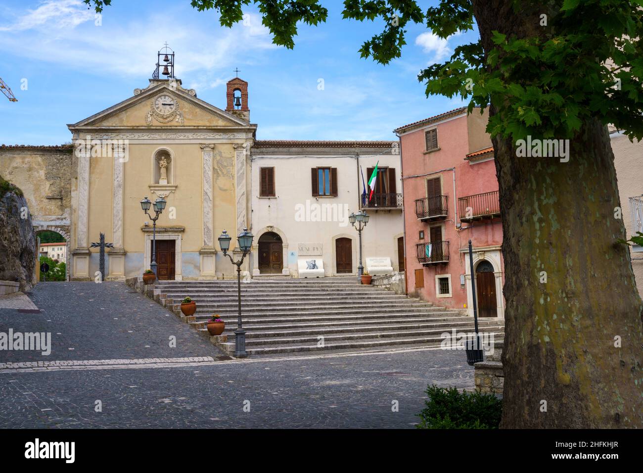 Macchiagodena, ancien village de la province d'Isernia, Molise, Italie, au printemps Banque D'Images
